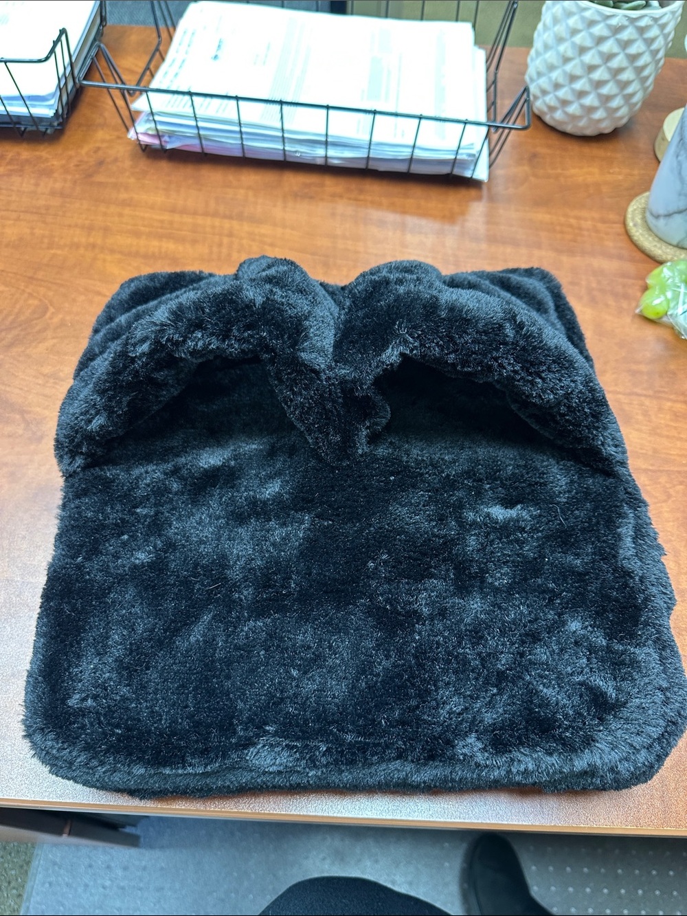 Foot vibration pillow by Trakk